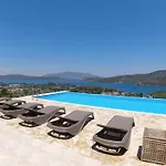 Saronic Topview *