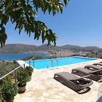 Saronic Topview *