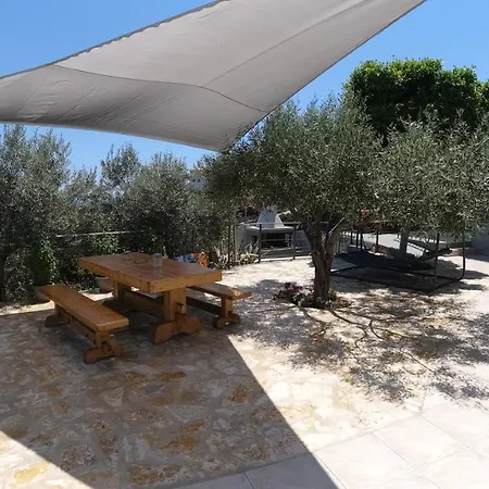 Villa Saronic Topview