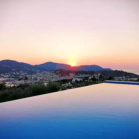 Saronic Topview *