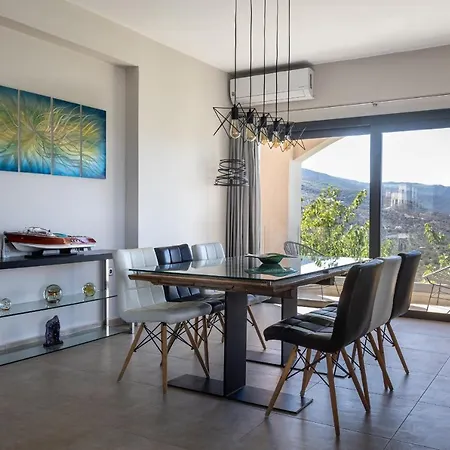 Saronic Topview Villa Galatás