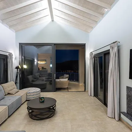 Saronic Topview Вилла