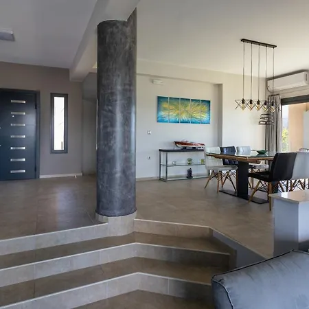 Saronic Topview Galatás