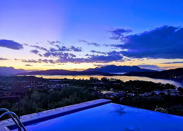 Saronic Topview Vila Galatás